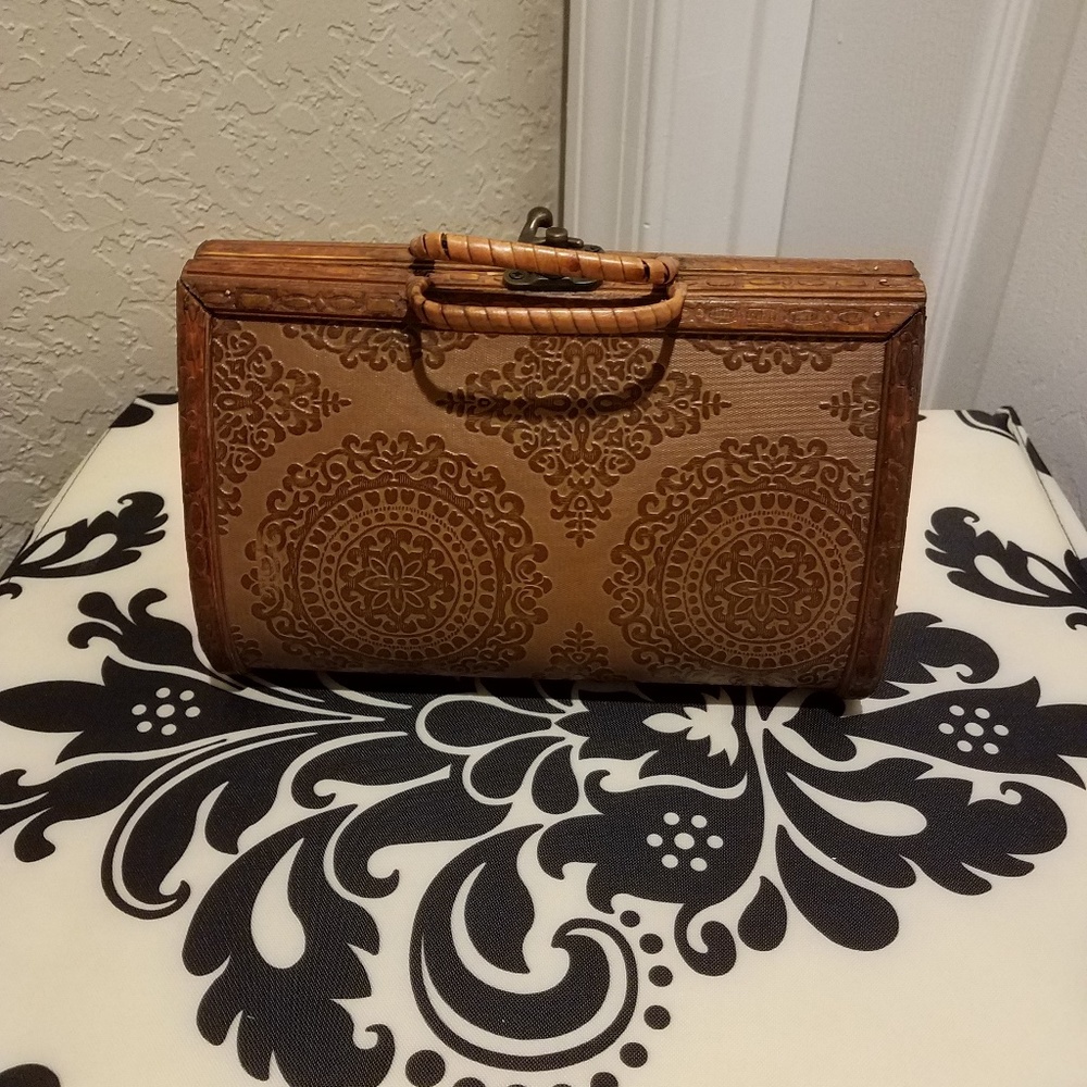 Vintage Handmade Wood/Bamboo Bag w/metal clasp